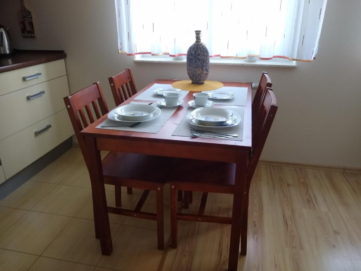 Green Apartment Z Bezplatnym Parkingiem Ольштын Экстерьер фото