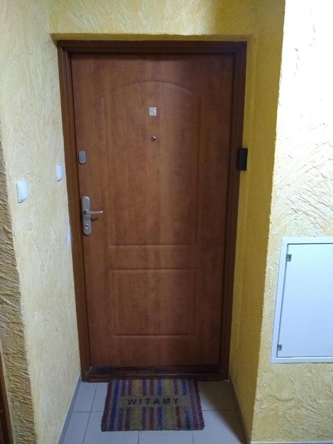 Green Apartment Z Bezplatnym Parkingiem Ольштын Экстерьер фото