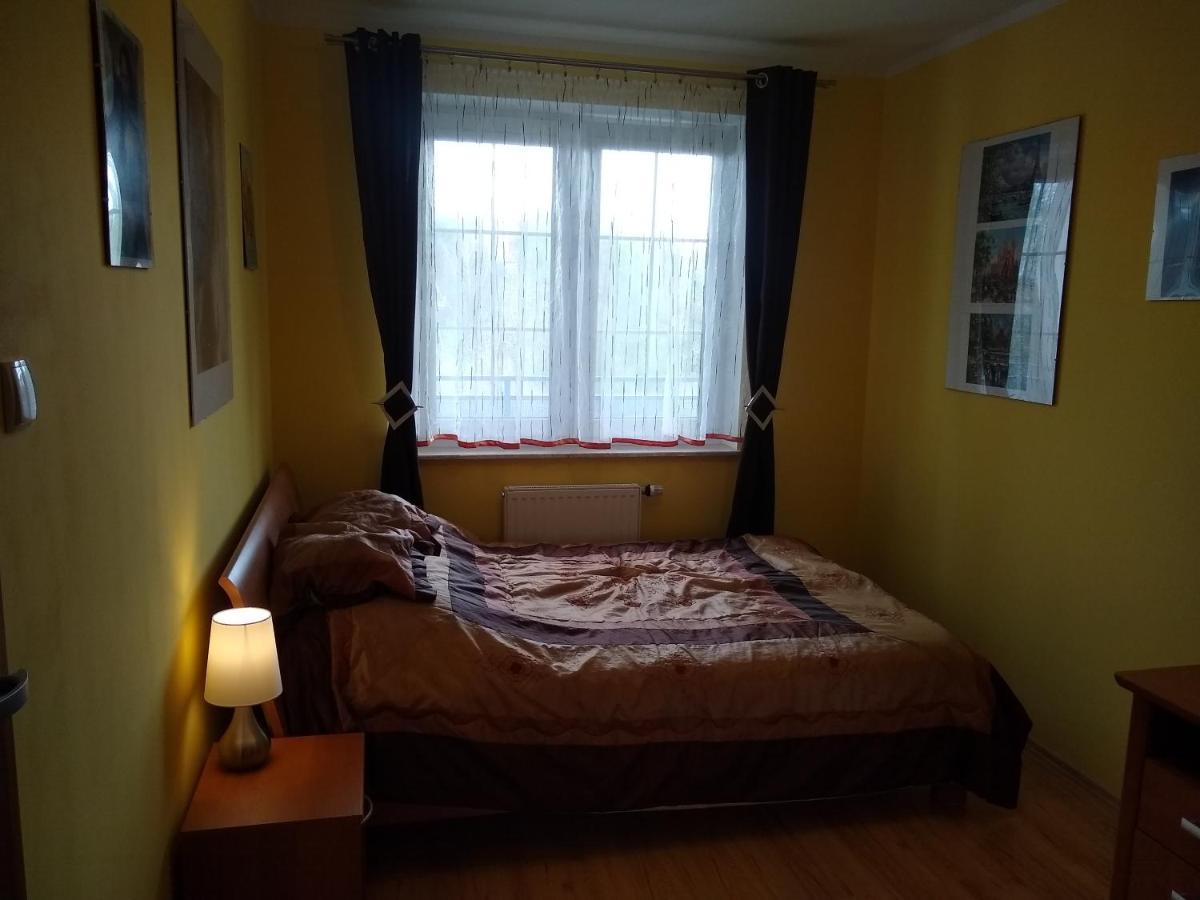 Green Apartment Z Bezplatnym Parkingiem Ольштын Экстерьер фото