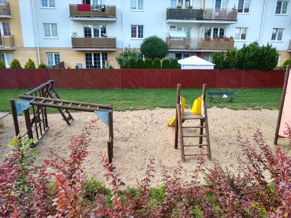 Green Apartment Z Bezplatnym Parkingiem Ольштын Экстерьер фото